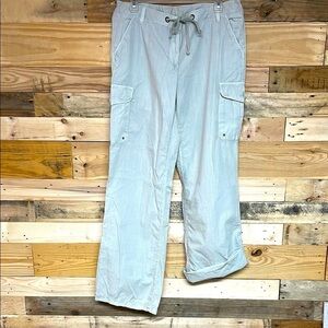 J. Crew size 10 Mid-rise Favorite Fit 100% Cotton Gray Cargo Pants with Pockets